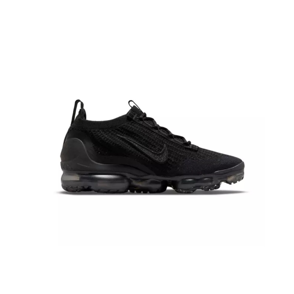 Women’s Nike VaporMax Flyknit Triple Black Sneakers Mesh Upper Lace-Up Size 8.5